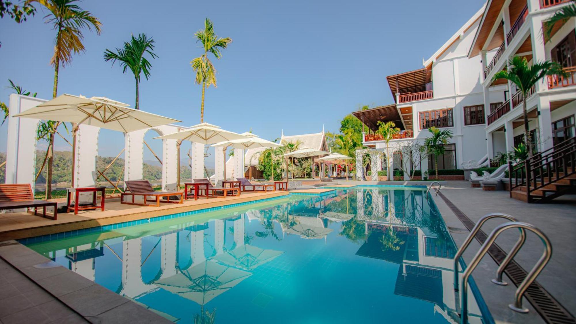 Relaxful Hotel泊岸酒店 Луанг Прабанг Екстериор снимка