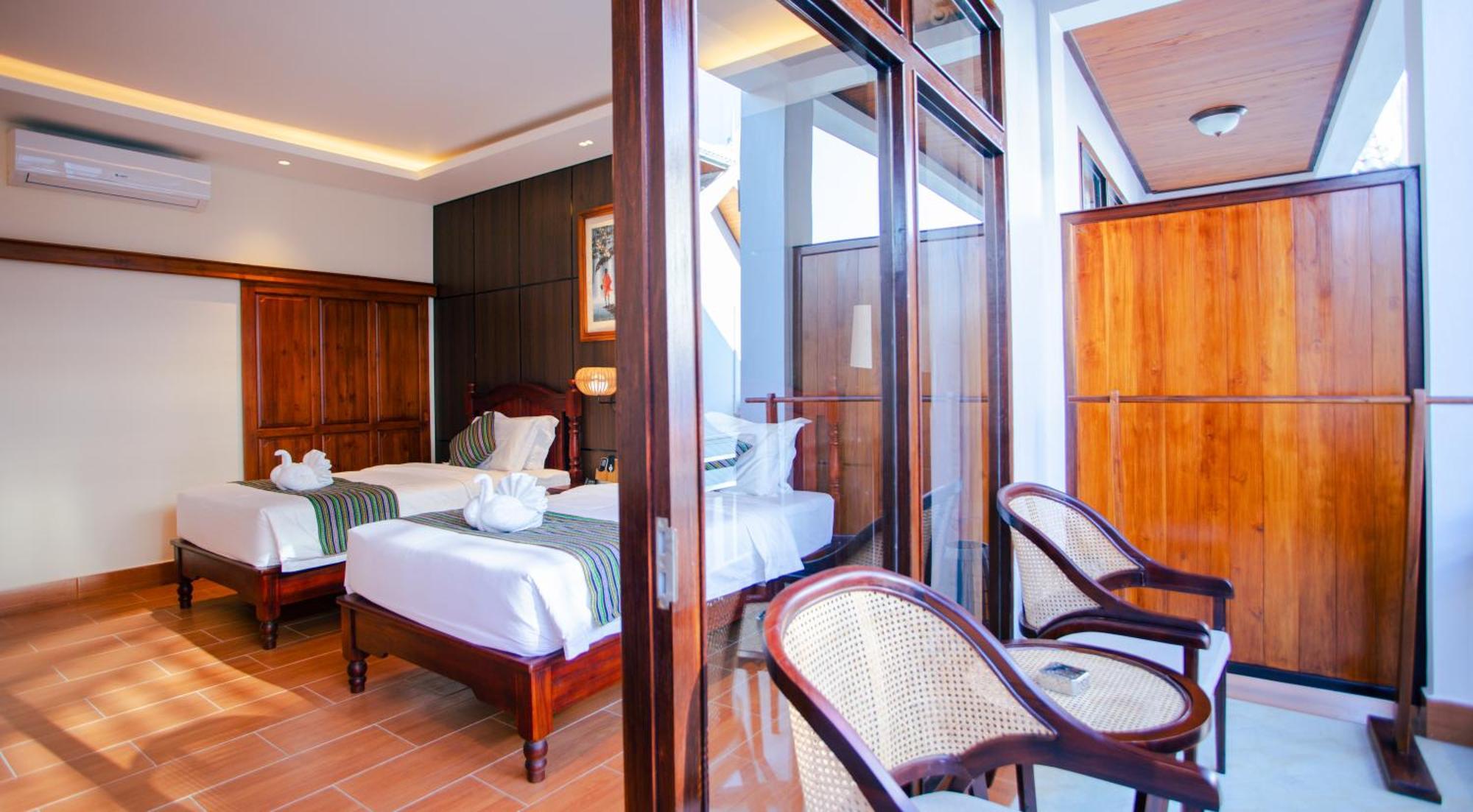 Relaxful Hotel泊岸酒店 Луанг Прабанг Екстериор снимка