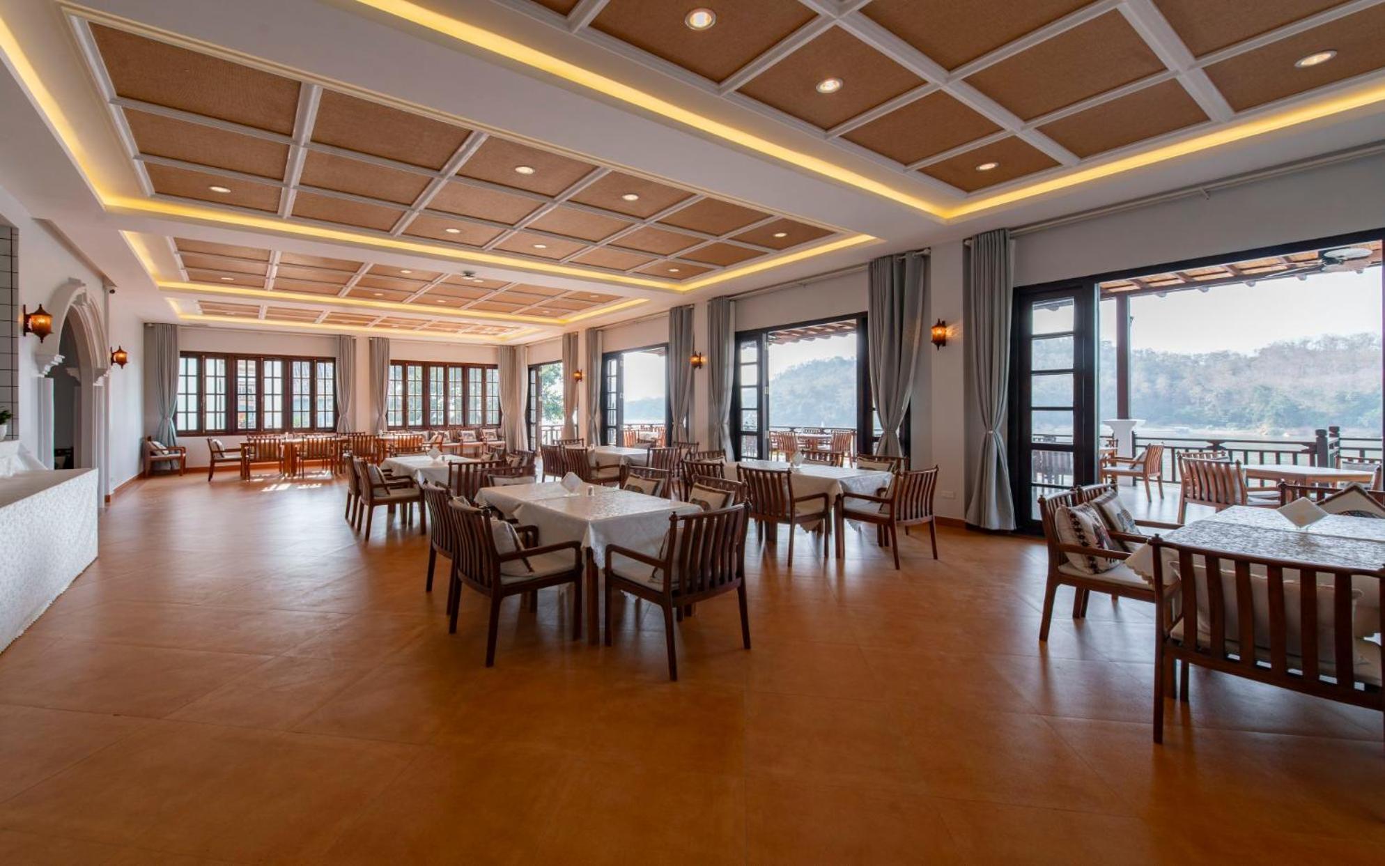 Relaxful Hotel泊岸酒店 Луанг Прабанг Екстериор снимка